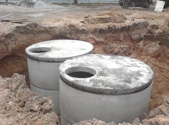 Установка колец для канализации (бетонного септика) в частном доме своими руками